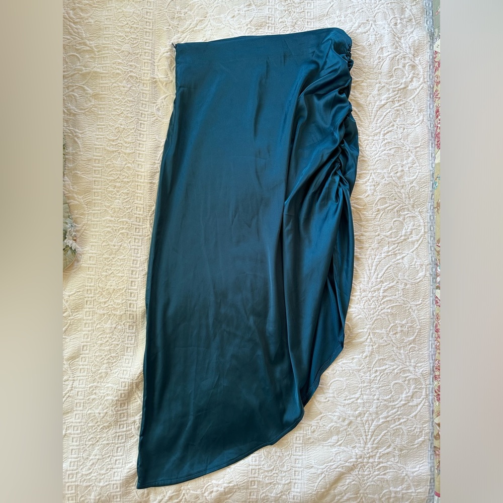 Slitted Silk-like High waisted skirt, size s, blue
